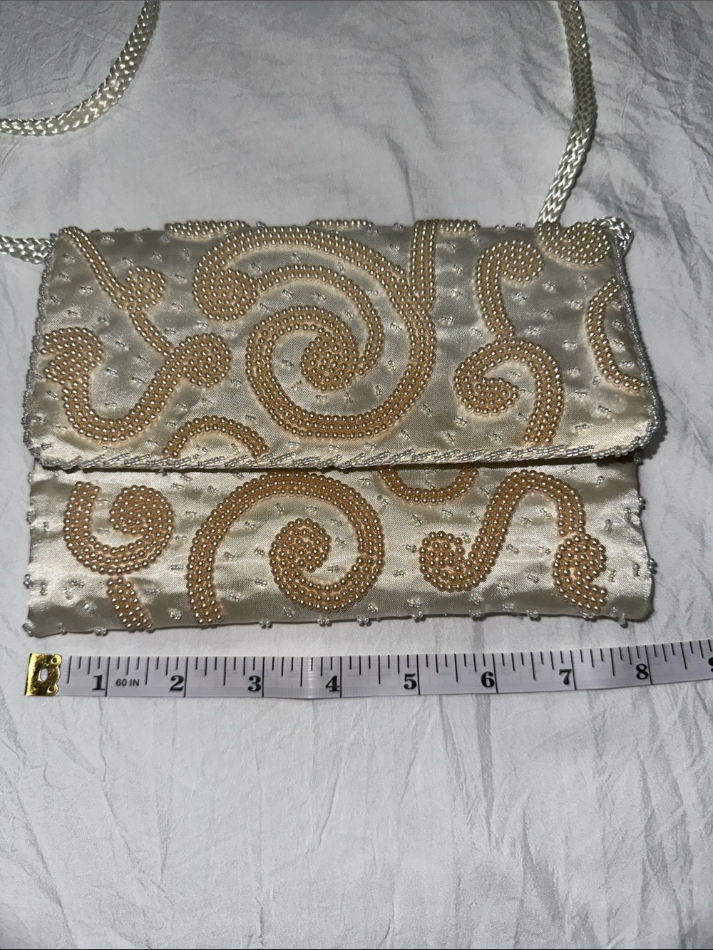 Vintage Y2K La Regale Ivory and Gold Satin Beaded Evening Clutch - Picture 9 of 10